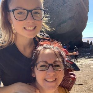 Meet your Posher, Courtney